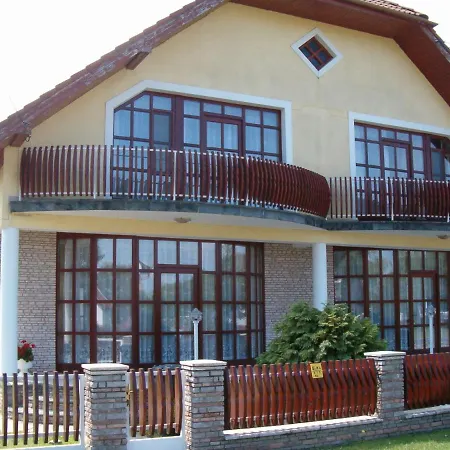 Сasa de vacaciones Yellow 2 By Interhome *